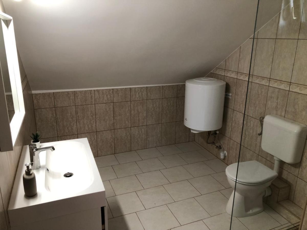 Helium Apartman Heviz Luaran gambar